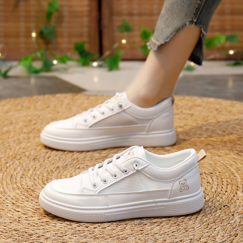 

Summer white shoes full of flat soles sports leisure women's shoeing leather 2024 spring and summer new board shoeing soft soles