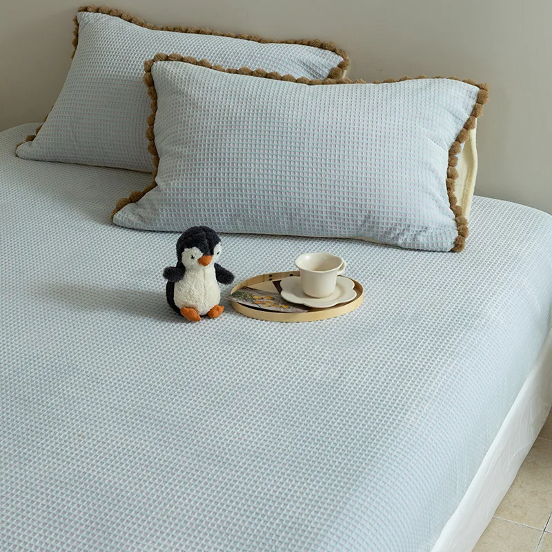 Premium Soft Milk Fleece Waffle Weave Pillowcase Cute Plush Pom Pom Pillow Cover 48x74cm Korean Style Sofa Cushion Case