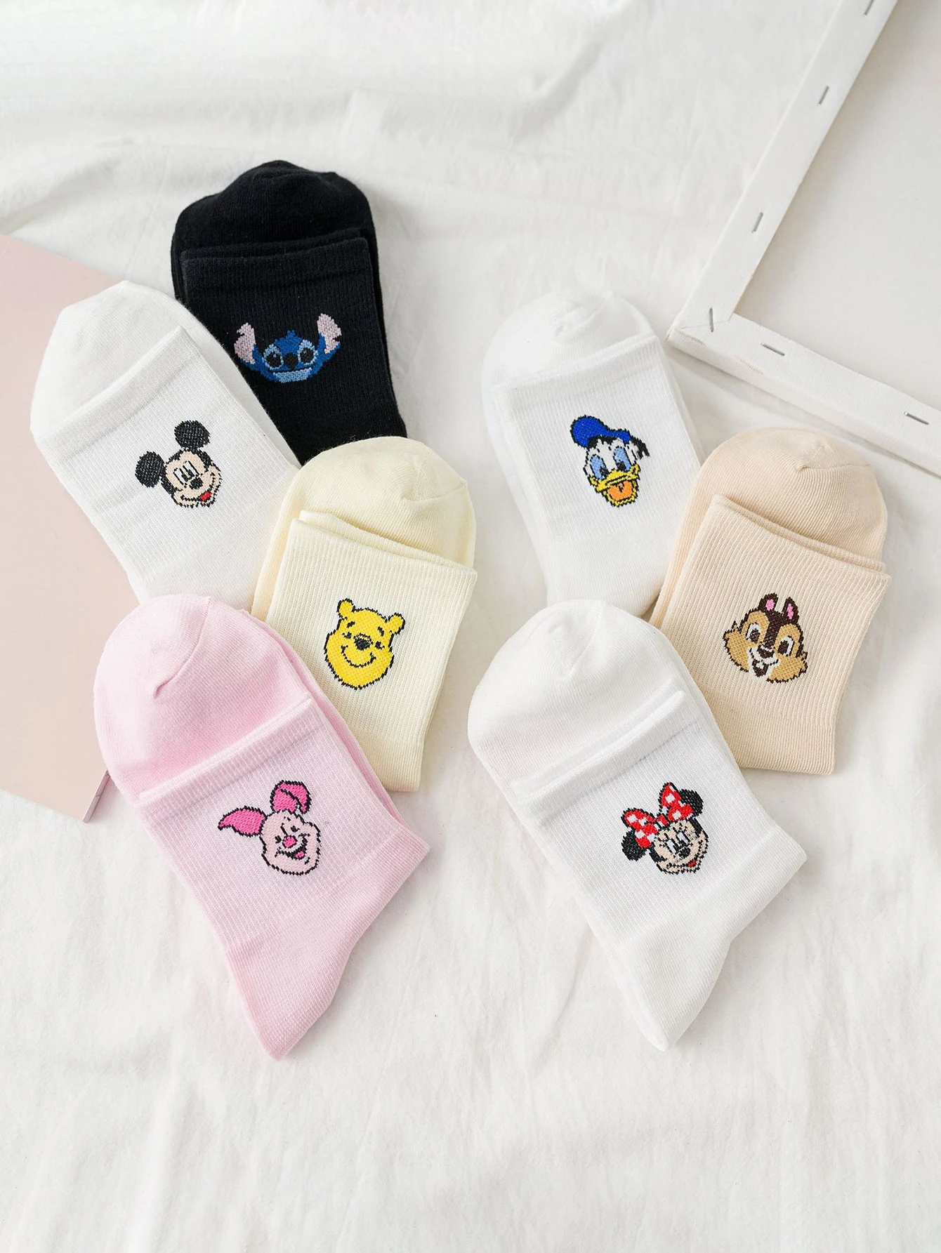 7/14/21 زوجًا من جوارب مينيسو الأكاديمية على الطراز الكرتوني من ديزني بنمط شخصيات كرتونية مريحة وناعمة للنساء لمنتصف الساق #3