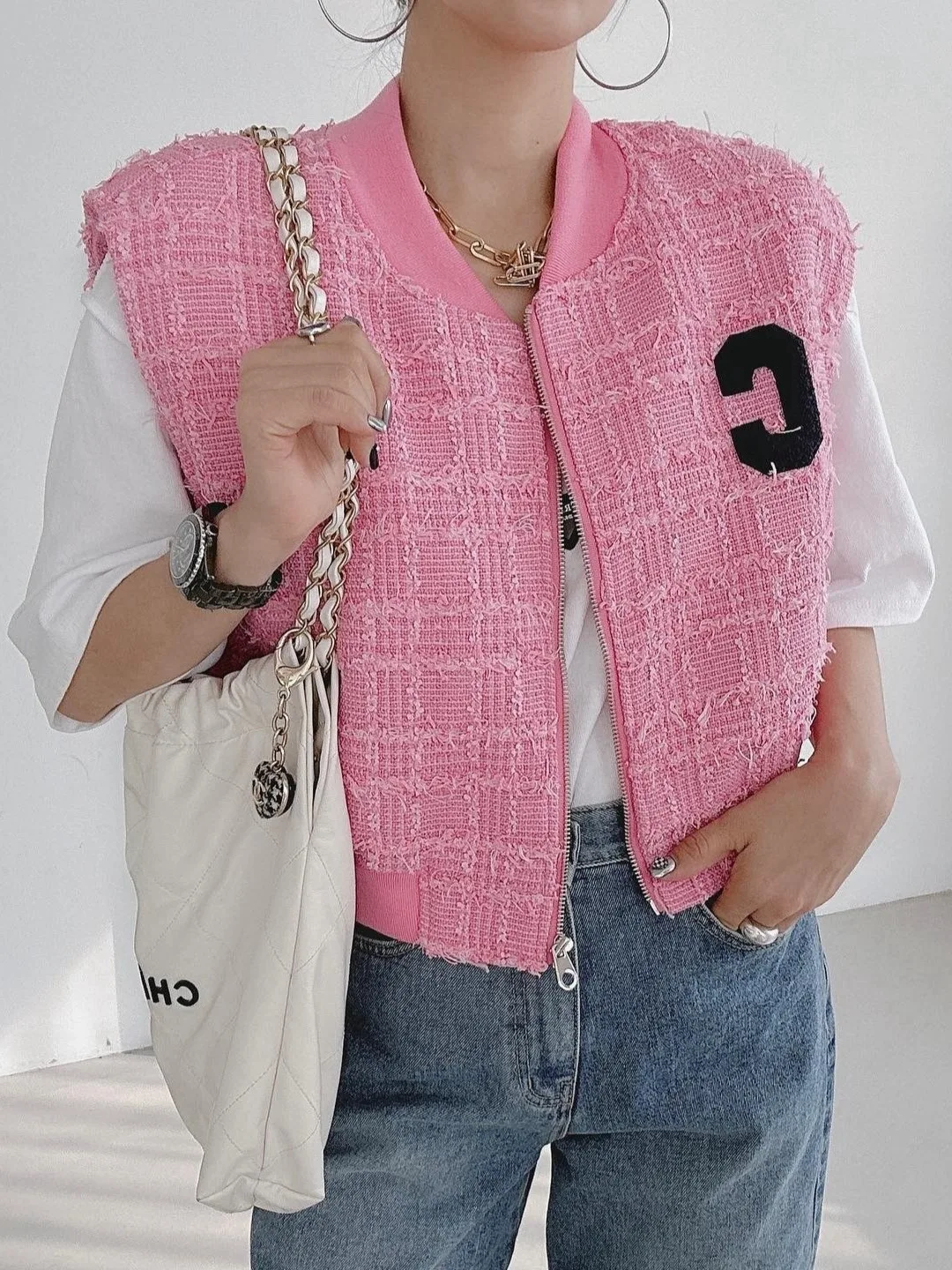 

Faionable Loose Women's Letter Patchwork Vest Jaet Autumn High-End Design Sense Chic Top Women's Faion Outerwear