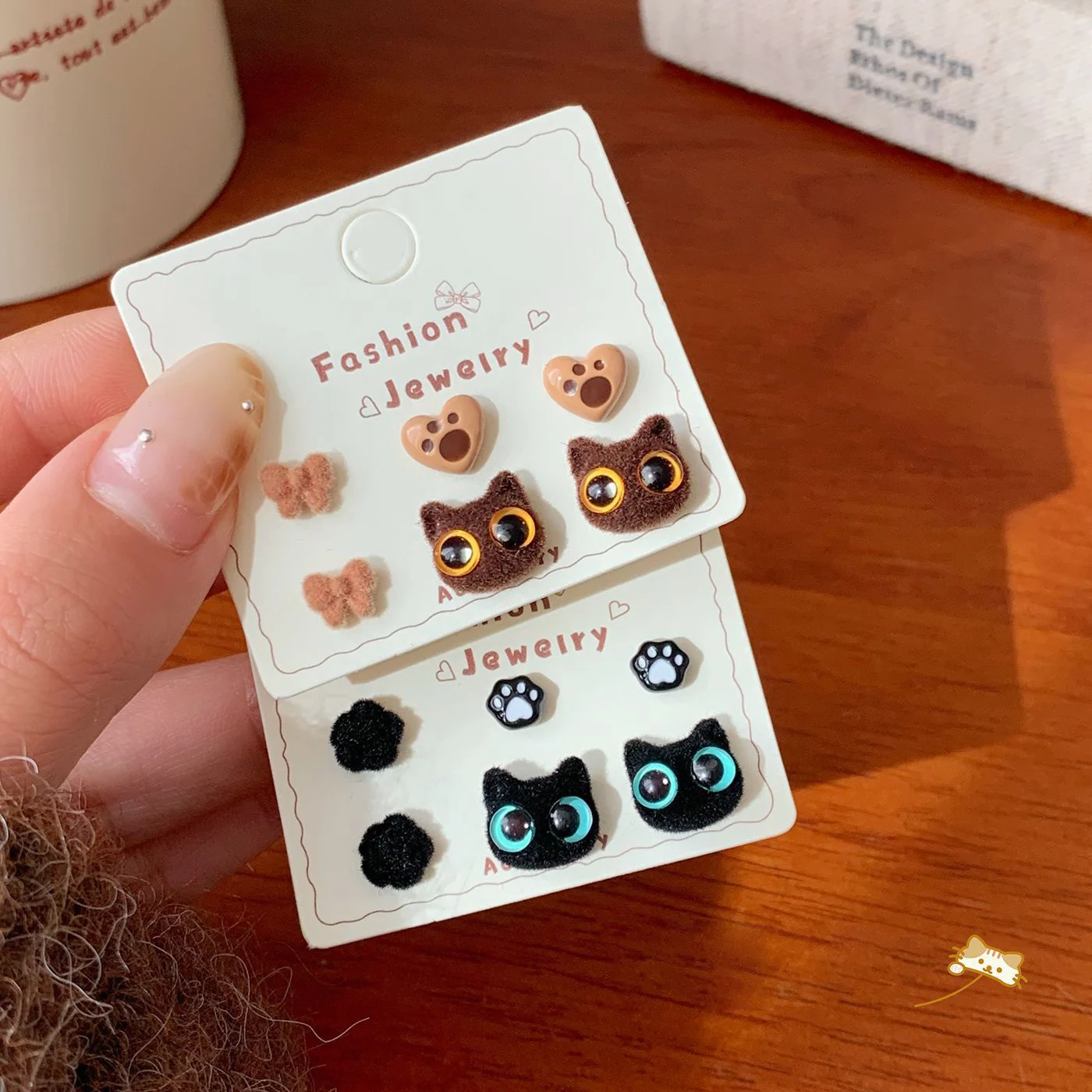 

3Pair Cartoon Big Eye Cat Flocking Stud Earrings for Women Cute Bow Flower Love Heart Shape Earring Set Friendship Party Jewelry