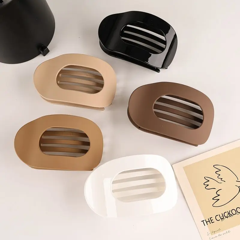 1pc  New flat circular hair clip with duckbill grip, strong teeth, bendable and comfortable curved design for hair clip