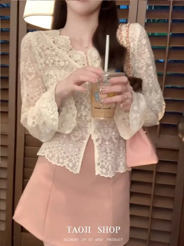Luxury High-end Shirts French Layered Lace Top Women Long Sleeve Blouses Short Blouse Bottom Shirt Hollow Out Buttons Outerwear