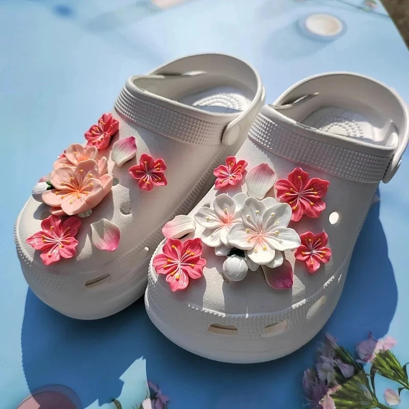 New Fashion Popular Charms for Petal and branch Shoe Buckle Cute Clogs Shoes Accessories Girl Sandals Decorative Party Gifts ﻿