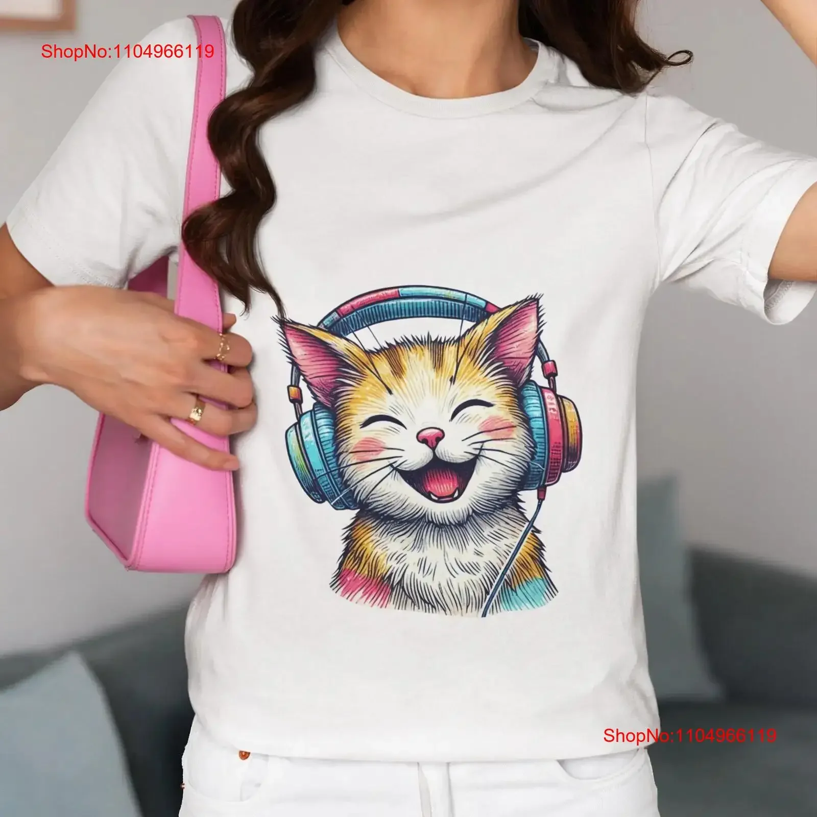 

Футболка с улыбающимся котом и наушниками, уникальная новинка с котенком для любителей музыки, топ GifT, дизайн, винтажный смытый слегка