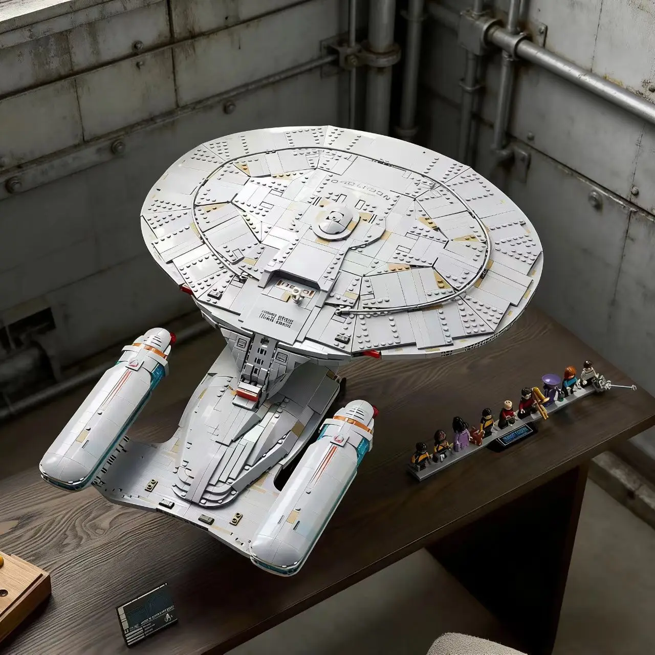 

Новый набор из 3600 деталей MOC: Конструктор космического корабля Star Trek, совместимый с моделью 10356, подарок на день рождения для детей