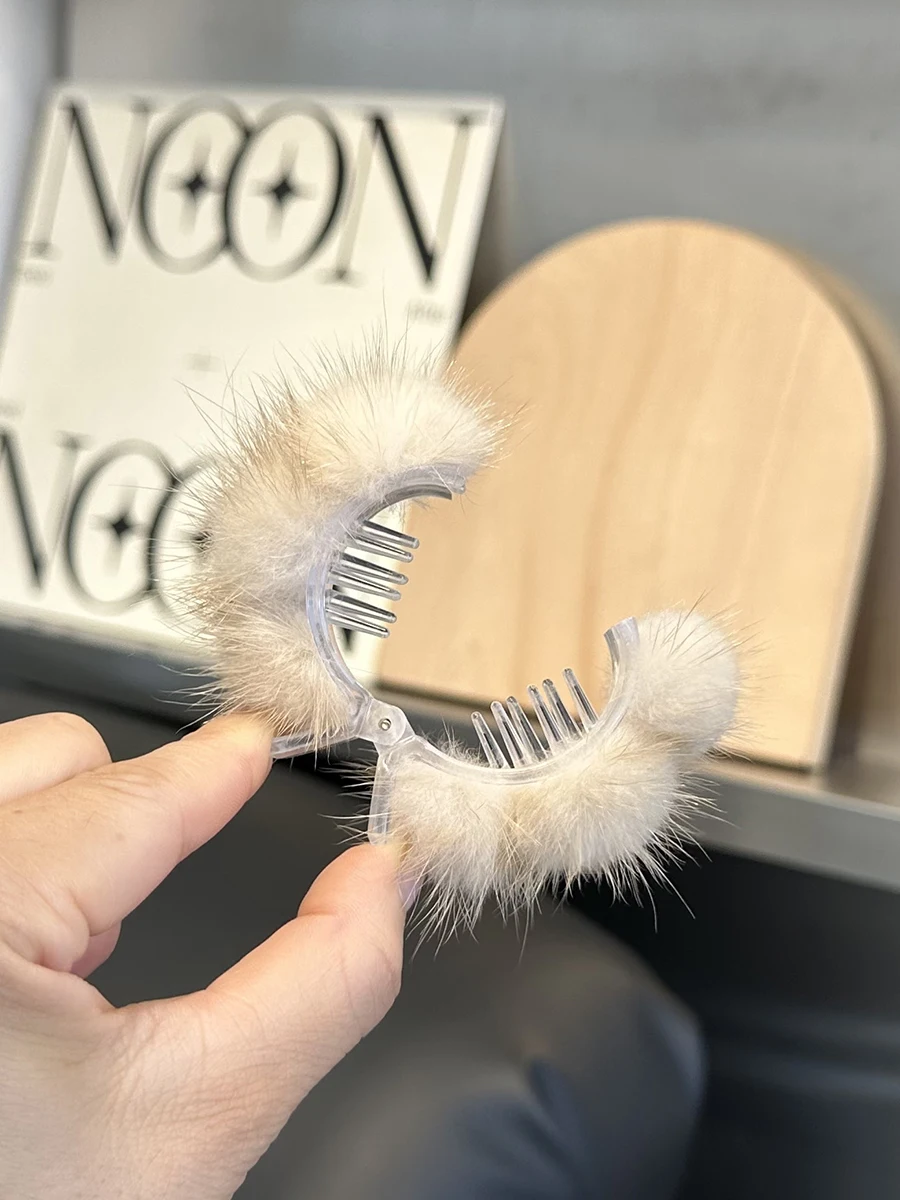 New Hairpin Cute Plush Natural Mink Fur Hair Claw Women Elegant Temperament Real Fur Hairgrips Fashion Hair Accessories