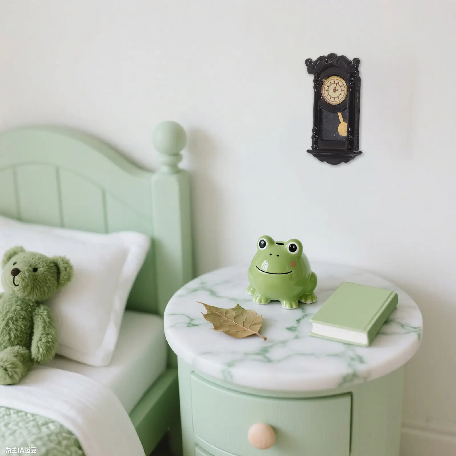 

2 шт. винтажные миниатюрные настенные часы, ретро-аксессуары для кукольного домика, декоративные часы с маятником для миниатюрной мебели, для гостиной