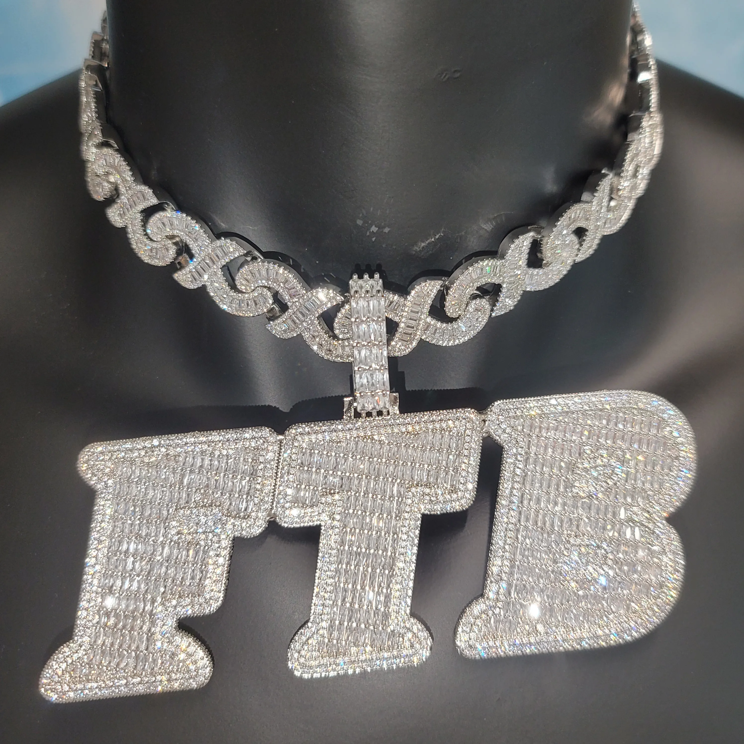 Colgante con nombre personalizado, joyería helada, cadena de eslabones cubanos, rapero de Hip Hop, collar con letra inicial, regalos para mujeres y hombres