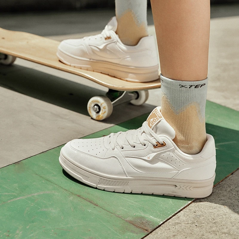 Xtep Mubai 2.0 Skateboarding Shoes Women Casual Street Style Sports Shoes Vintage Comfortable Female Sneakers 877318310028