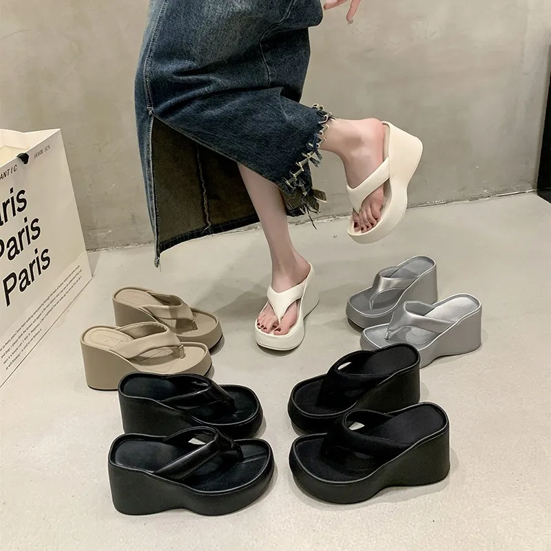 

Women's Flip-flops Designer Chunky Slippers Fashion Platform Wedges Slippers Outdoor Non Slip Beach Slippers Summer Women Slides