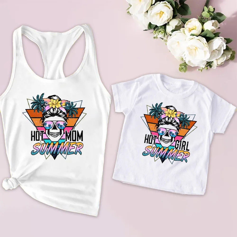 Hot Mom Girl Summer Family Matching Outfits Mommy Girl T-shirt White Family Clothes Vacation Family Shirt Travel Gift T-shirts