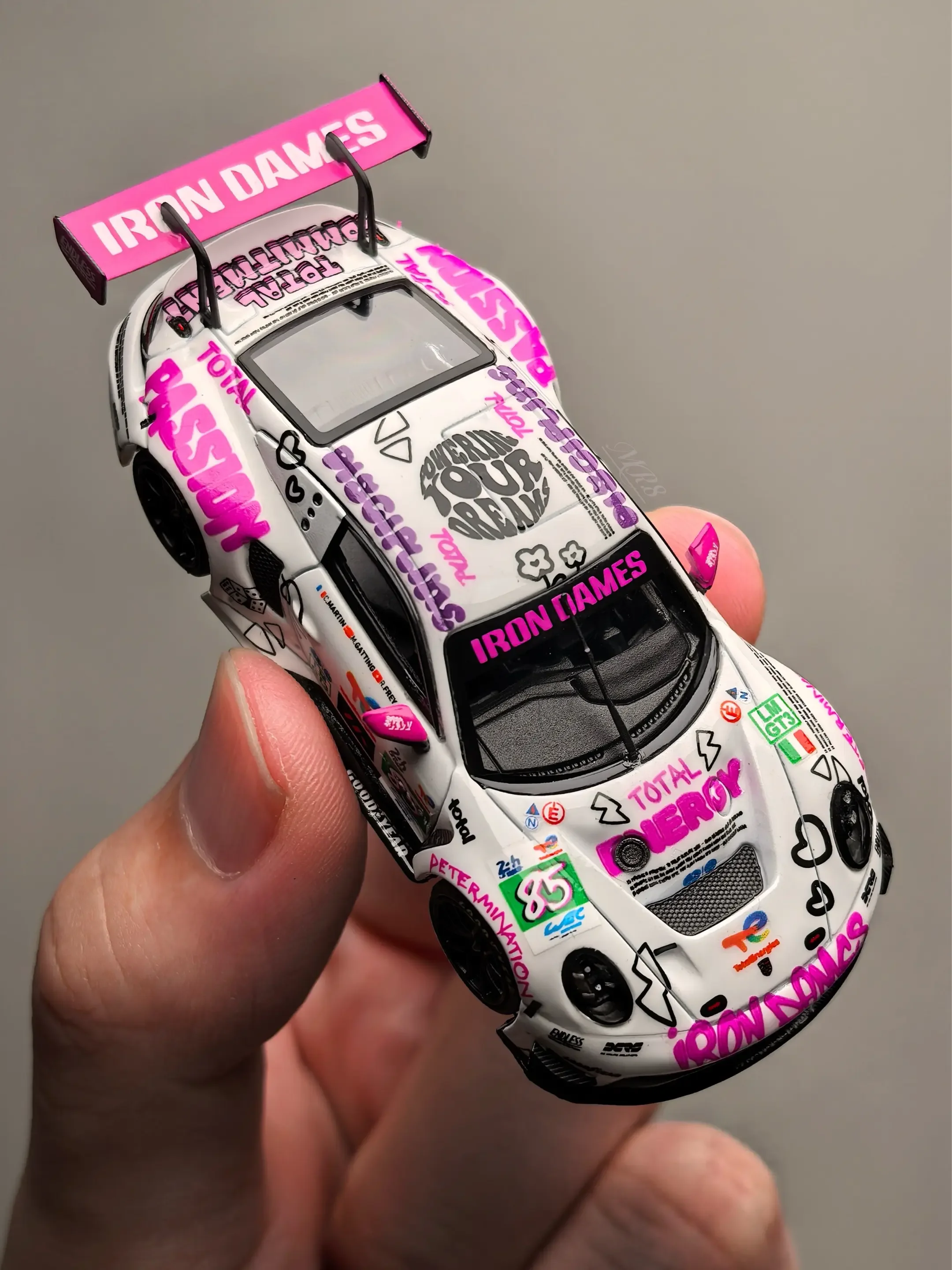 

SR 1:64 911 GT3 White Powder 85, модель гоночного автомобиля Iron Maiden из сплава