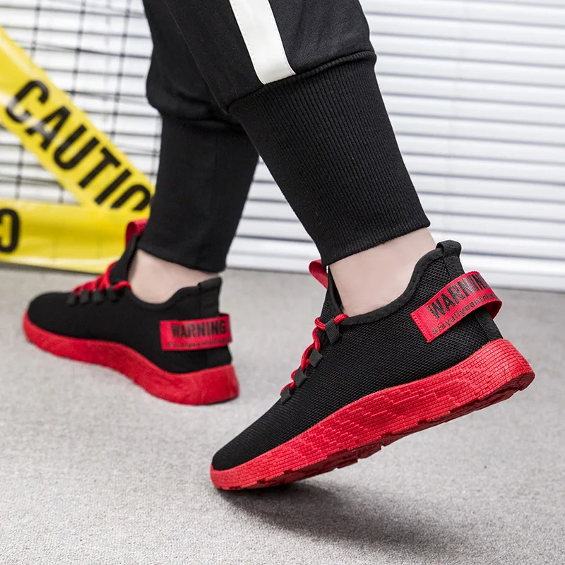 Men\'s lightweight breathable casual sports shoes summer new lace up outdoor anti slip soft sole mesh running shoes male sneakers