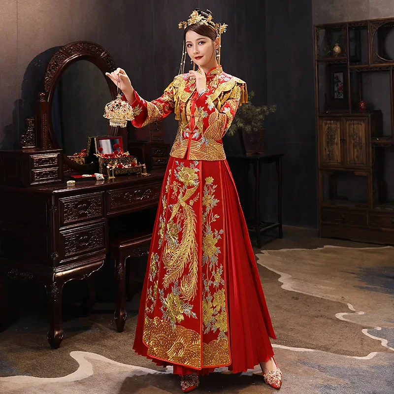 

Size 6XL 2022 Modern Cheongsam Red Qipao Long Traditional Chinese Wedding Dress Oriental Style Dresses China Clothing Store