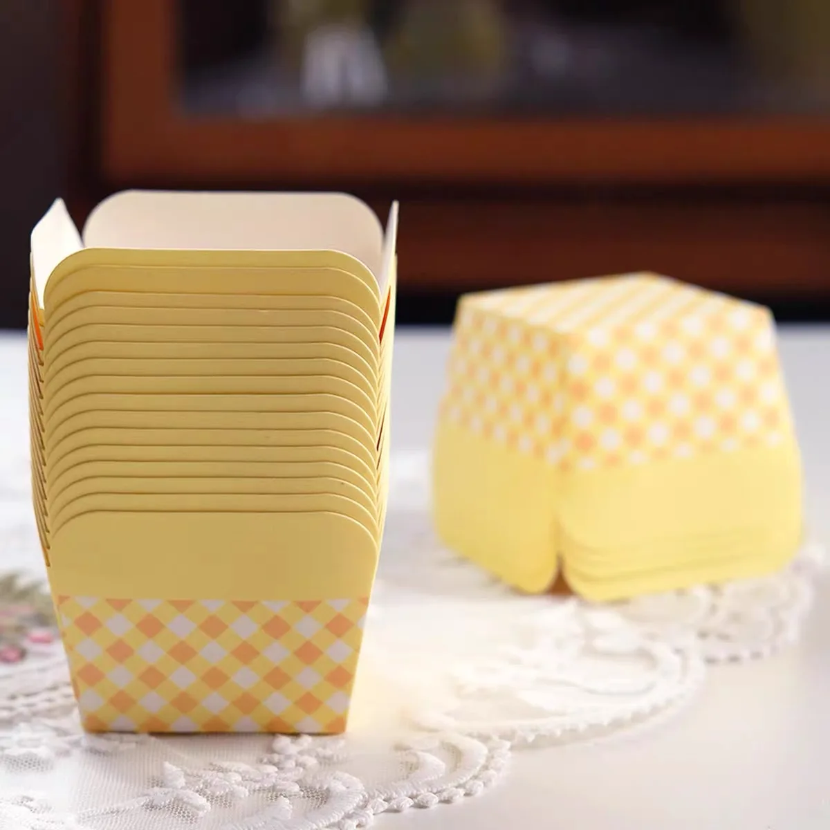 50/100pcs Square Lattice Baking Cup, Muffin Cup Cupcake, Disposable Desserts Box for Wedding, Birthday, Kitchen Tools