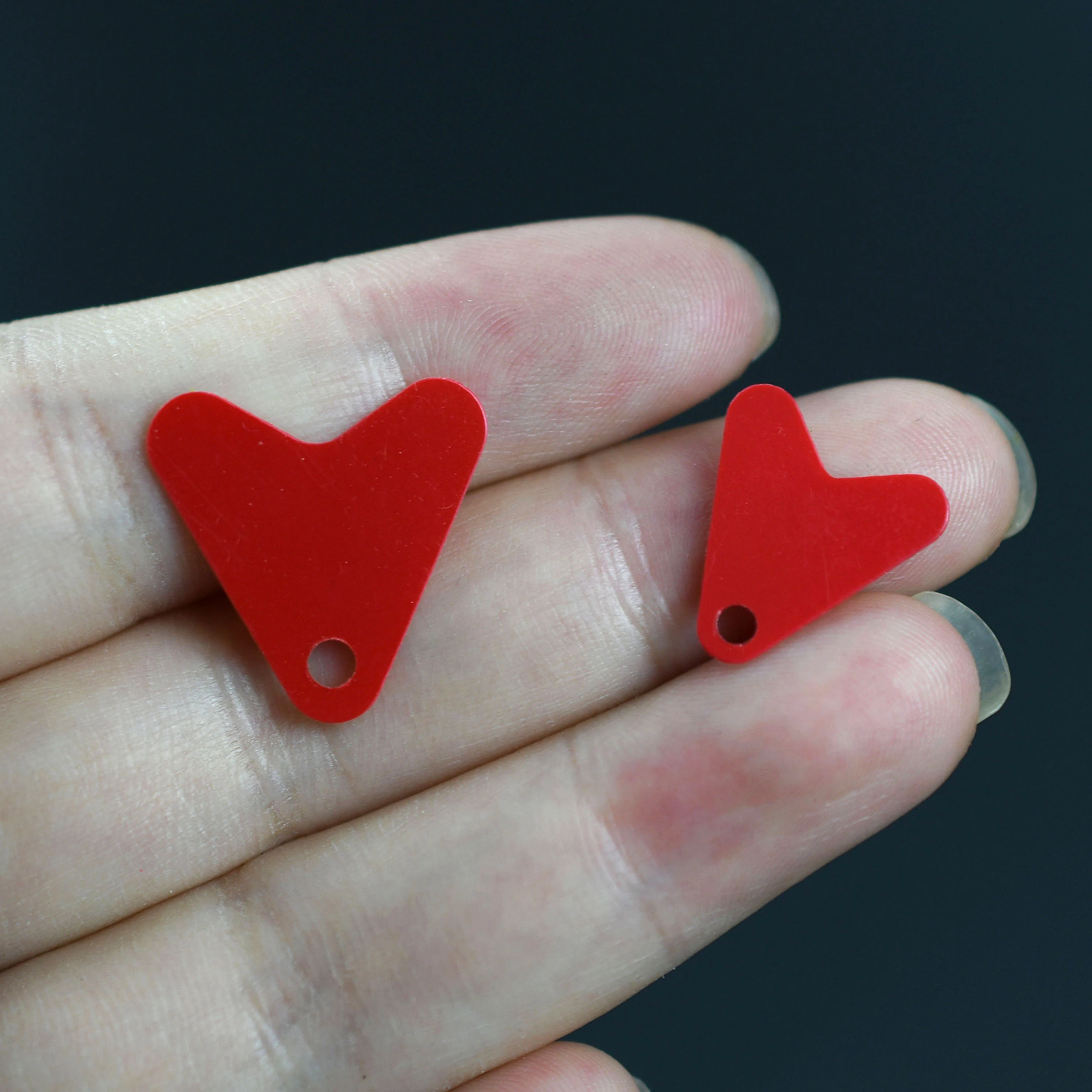 80 قطعة ملعقة صيد سمك السلمون المرقط الترتر إغراء البلاستيك الأحمر شكل قلب المغازل ملحق الطعم هوك الترتر جذب الأسماك Pesca #5