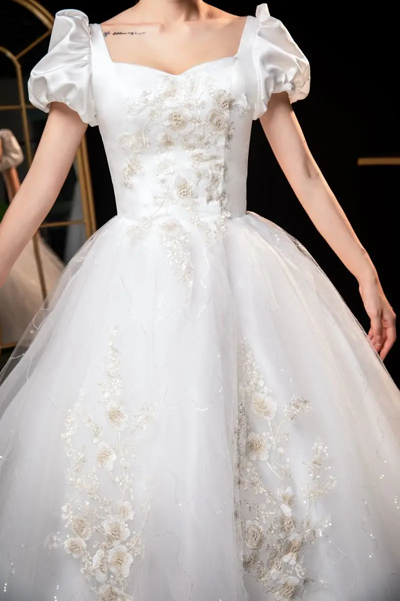 XXN-184 # Trouwjurk baljurk 2025, nieuwe bruids Franse paleisstijl, goedkope groothandel, kantborduurwerk, champagnekloem uit China