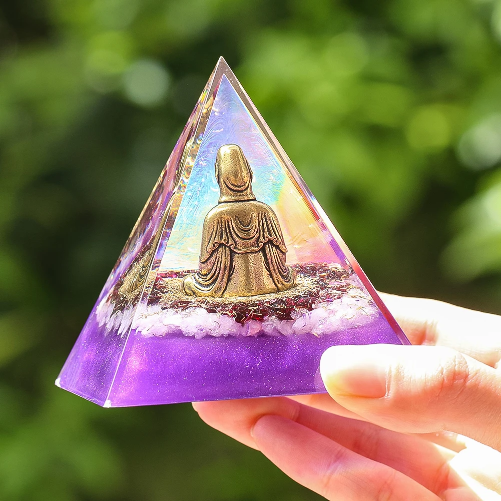 Guanyin – Figurine pyramide en cristal violet, décor en résine, ornement énergétique Zen, Statue de compassion bouddhiste, méditation, cadeau de bureau et de maison