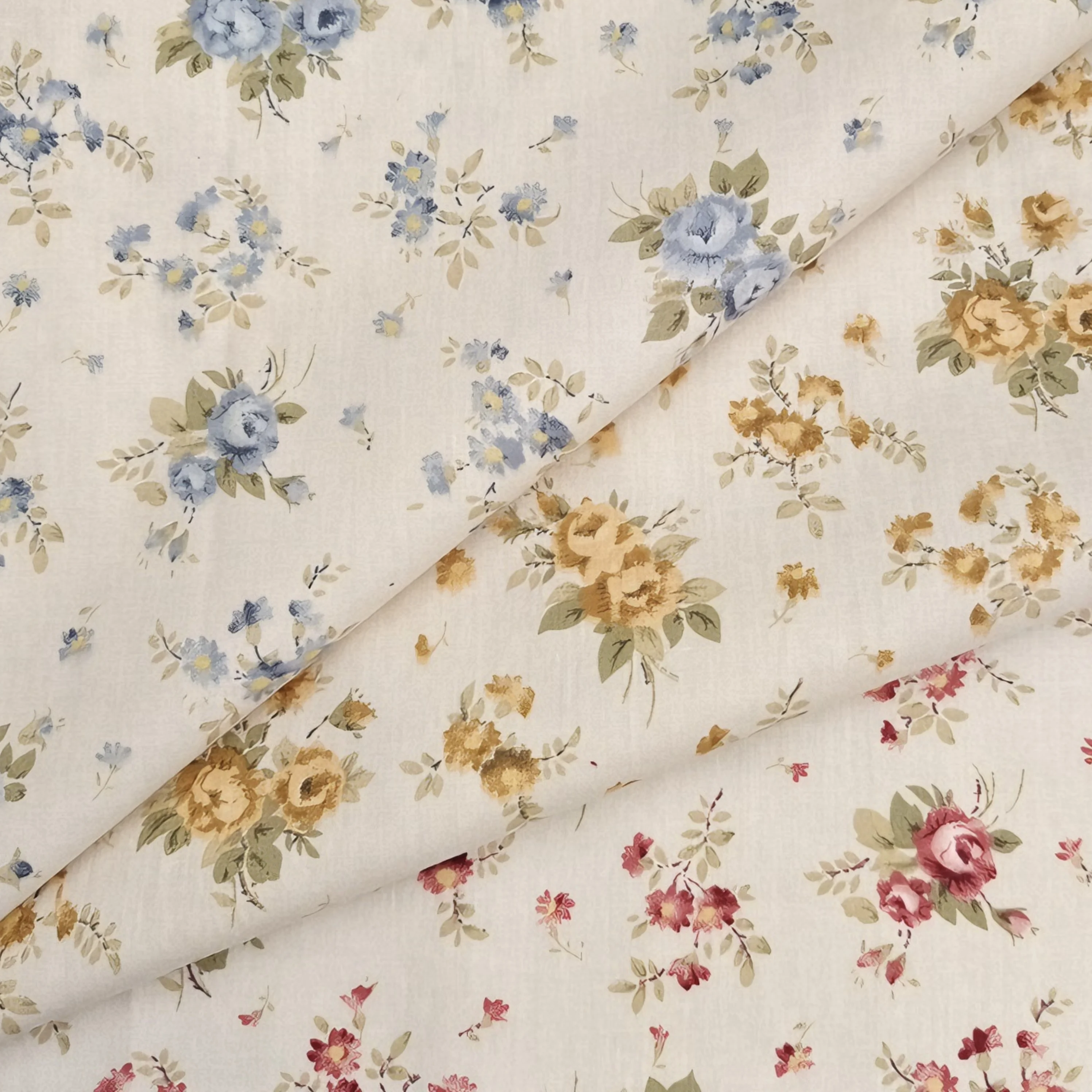 

Retro Floral 100% Cotton Fabric Elegant Rose Pattern Soft Breathable for Sewing Dress Blouse Home Decor DIY Craft Quilting Cloth