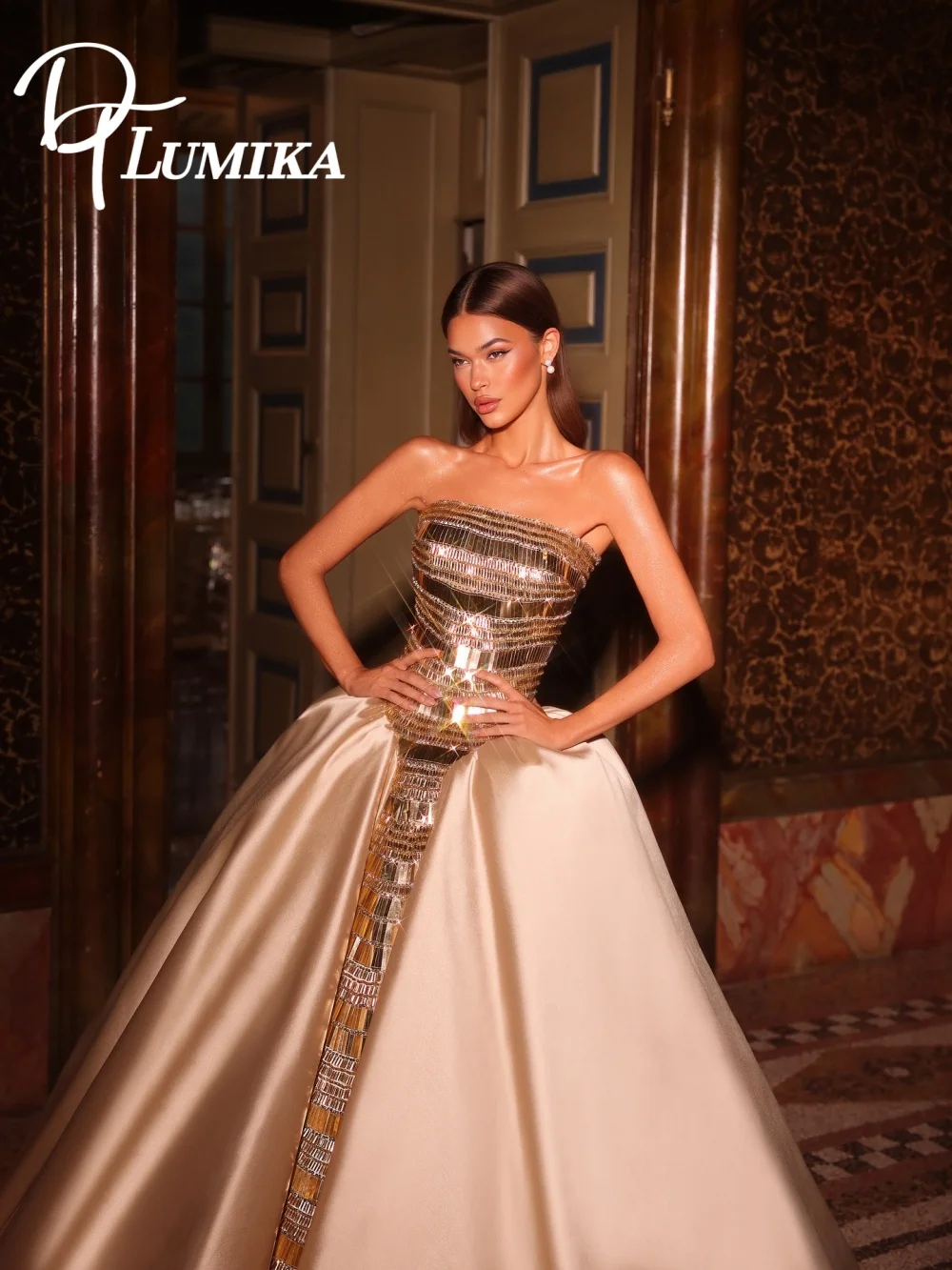 

Luxury Strapless Metallic Sequin Wedding Dress 2026 Glamorous Satin Ball Gown Bridal Gown Dazzling Satin Gown Vestidos De Novia