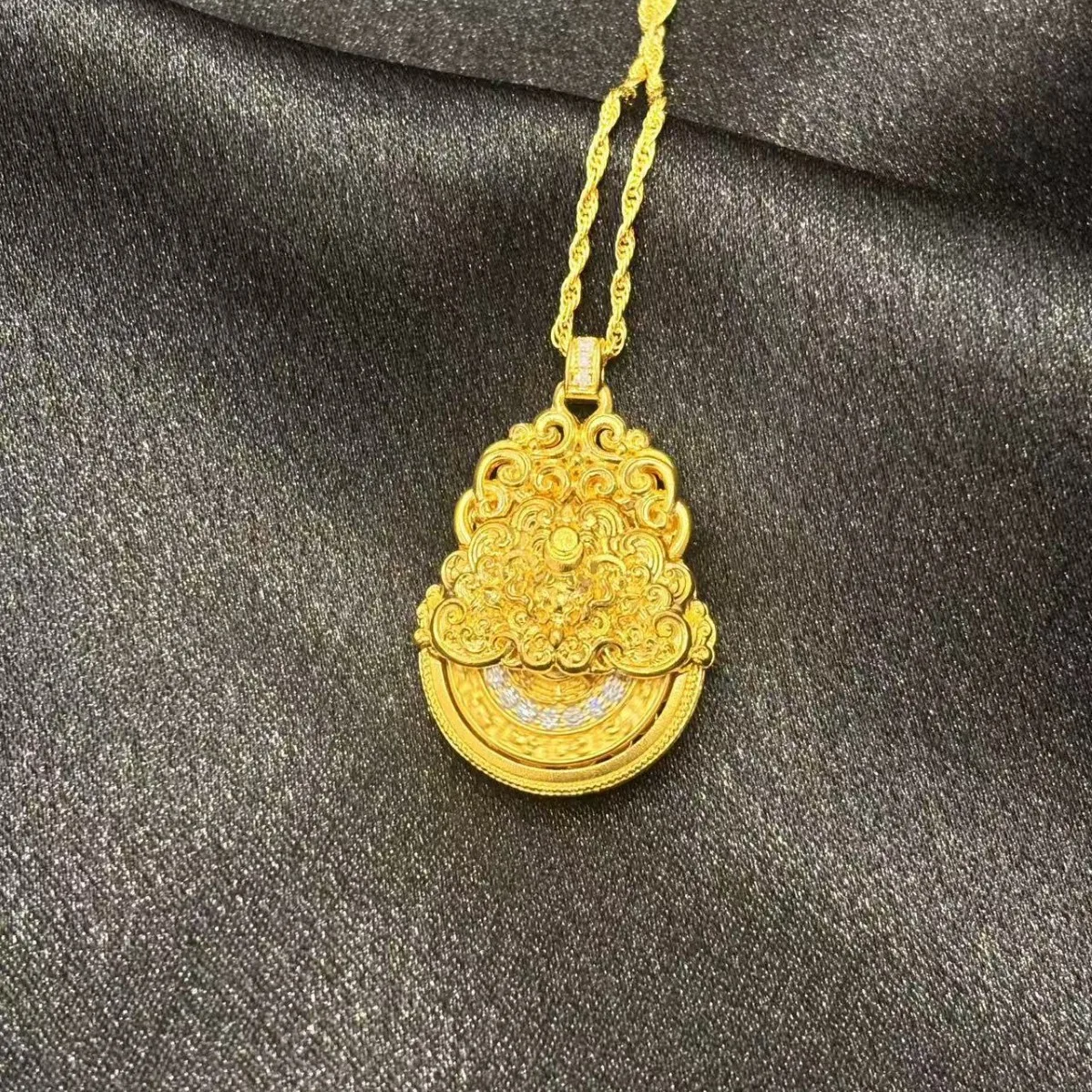 Chinese Style Rotatable Jiugong Bagua Pendant Necklace Gold Plated Zhabala Lucky Blessing Wealth Attracting Amulet Unisex Jewelr