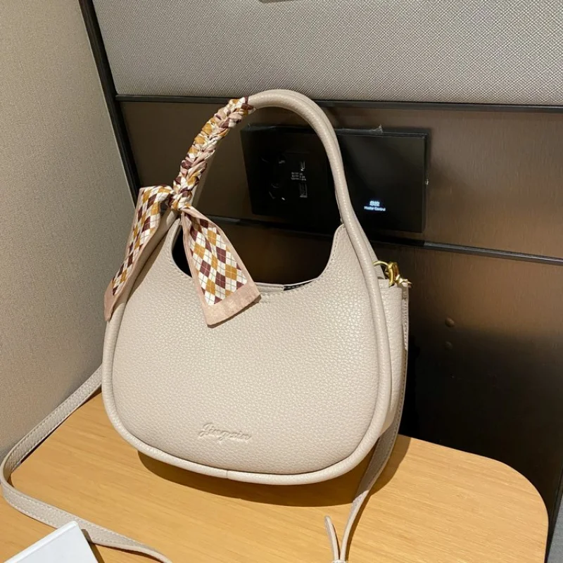 

Luxury Crossbody Handbag for Women with Letter Logo Trendy Design Minimalist Style Solid Color Fashionable