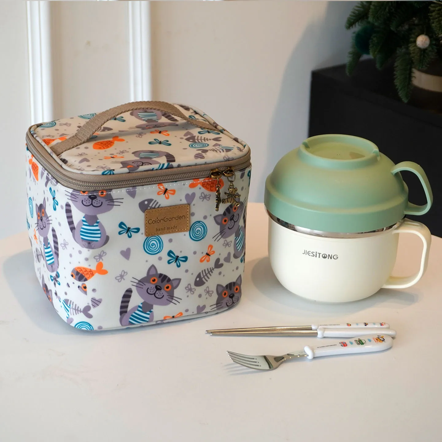 bolsa-de-almoco-com-desenhos-animados-a-prova-d'agua-estilo-japones-grande-capacidade-isolada-portatil-para-estudantes