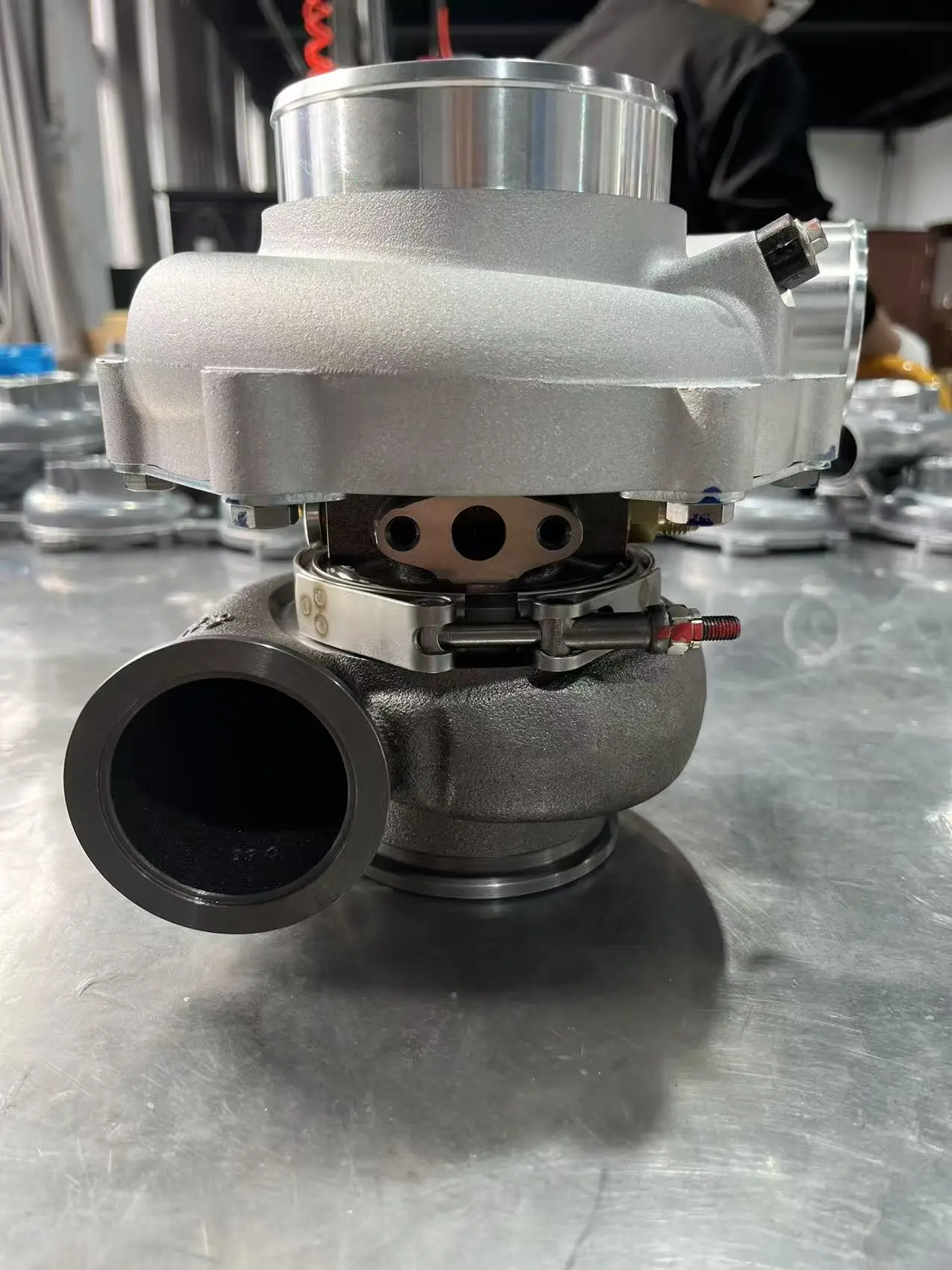 Standard Rotation G35-1050 Turbocharger 0.83 A/R V-Band 880700-5009S Dual Ball Bearing & Cast Iron Turbine Housing 1050