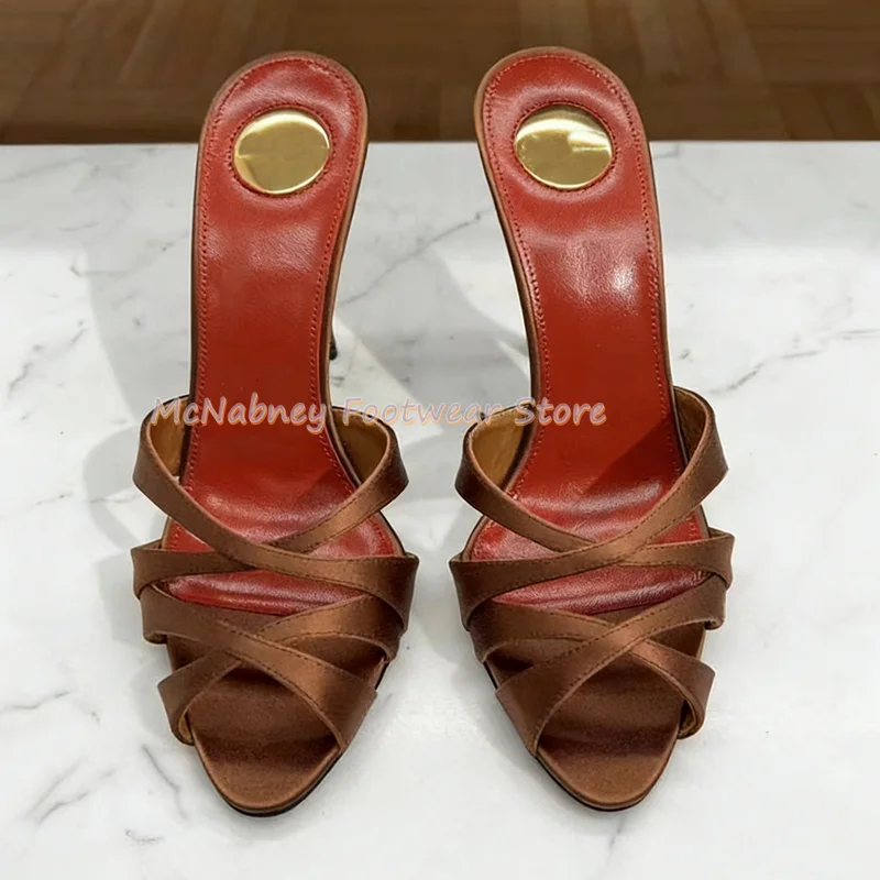 Szpiczaste szpilki satynowe z  – Women'S Shoes Clogs recenzja i cena