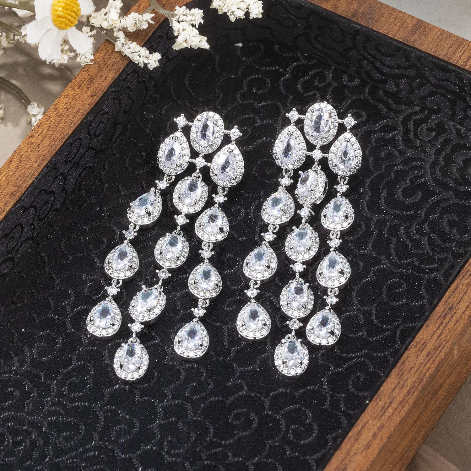 Micro-inlaid zircon long earrings fringed women's bride accessories 925 silver needle earrings Source manufacturer