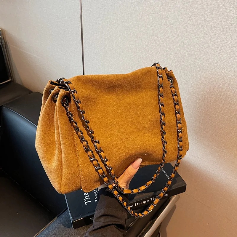 

New 2025 Early Autumn Vintage Underarm Bag for Women Crossbody Purse Fashionable Handbag Gift