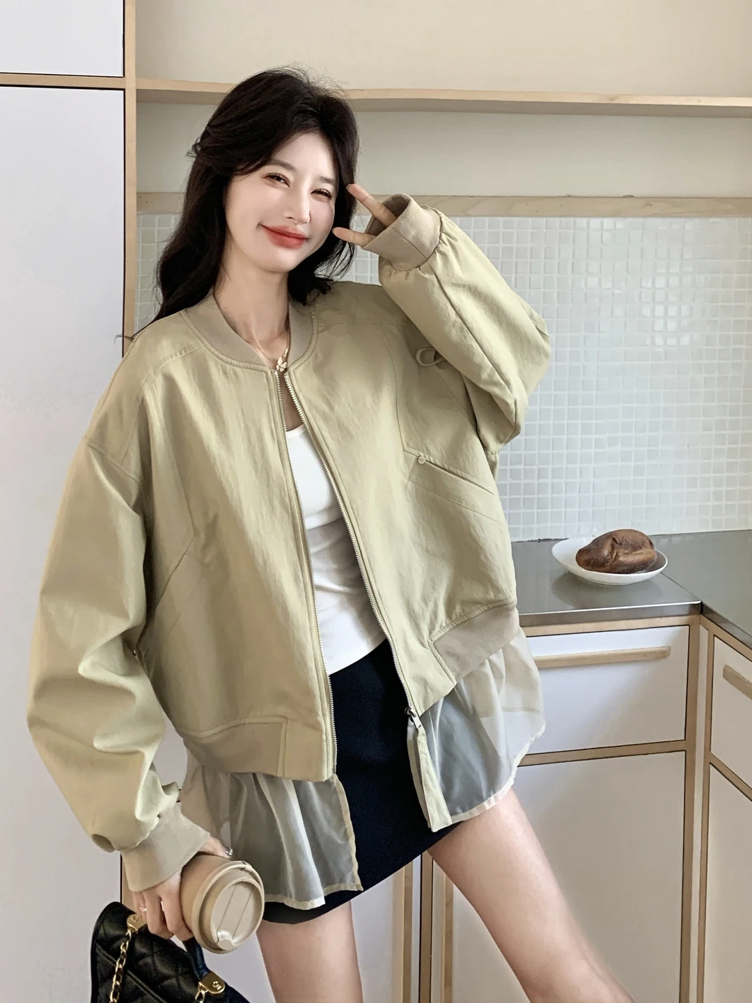 

Korean Style Baseball Collar Outerwear Women's Spring Autumn 2026 Mesh Splicing Hemline Jacket Casual Loose Fit Long Sleeve