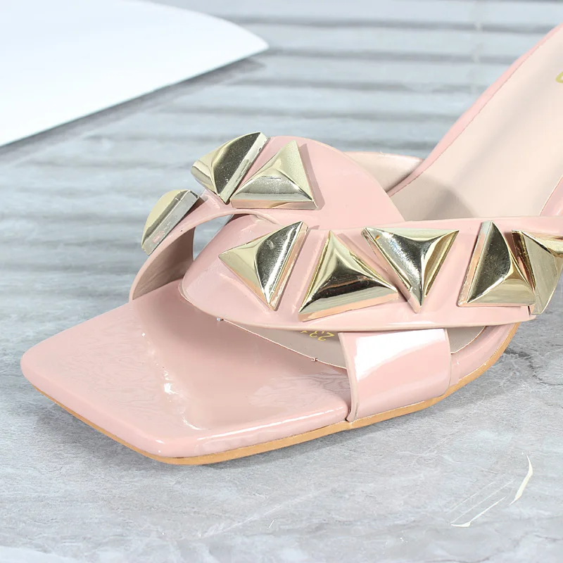 Women's Shoes 2024 Summer New Rivet Decorated Open Toe High Heel Slippers Square Heel Outside Simple Slippers Shoes for Women