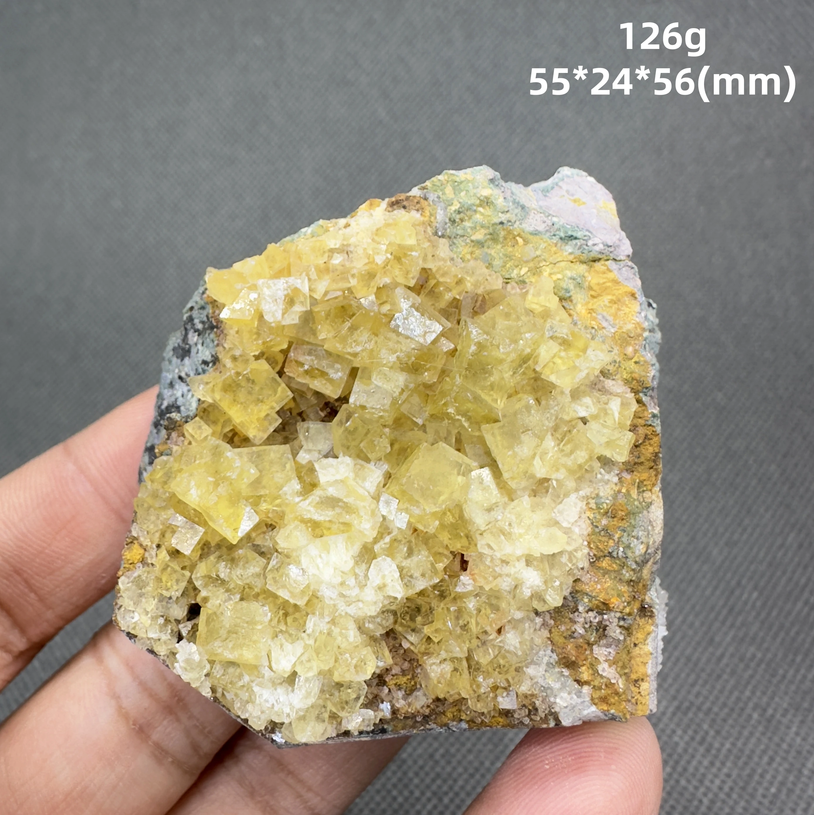 Natural Beijing yellow fluorite Cluster mineral specimens healing quartz (crystals and stones Quartz crystal stones )