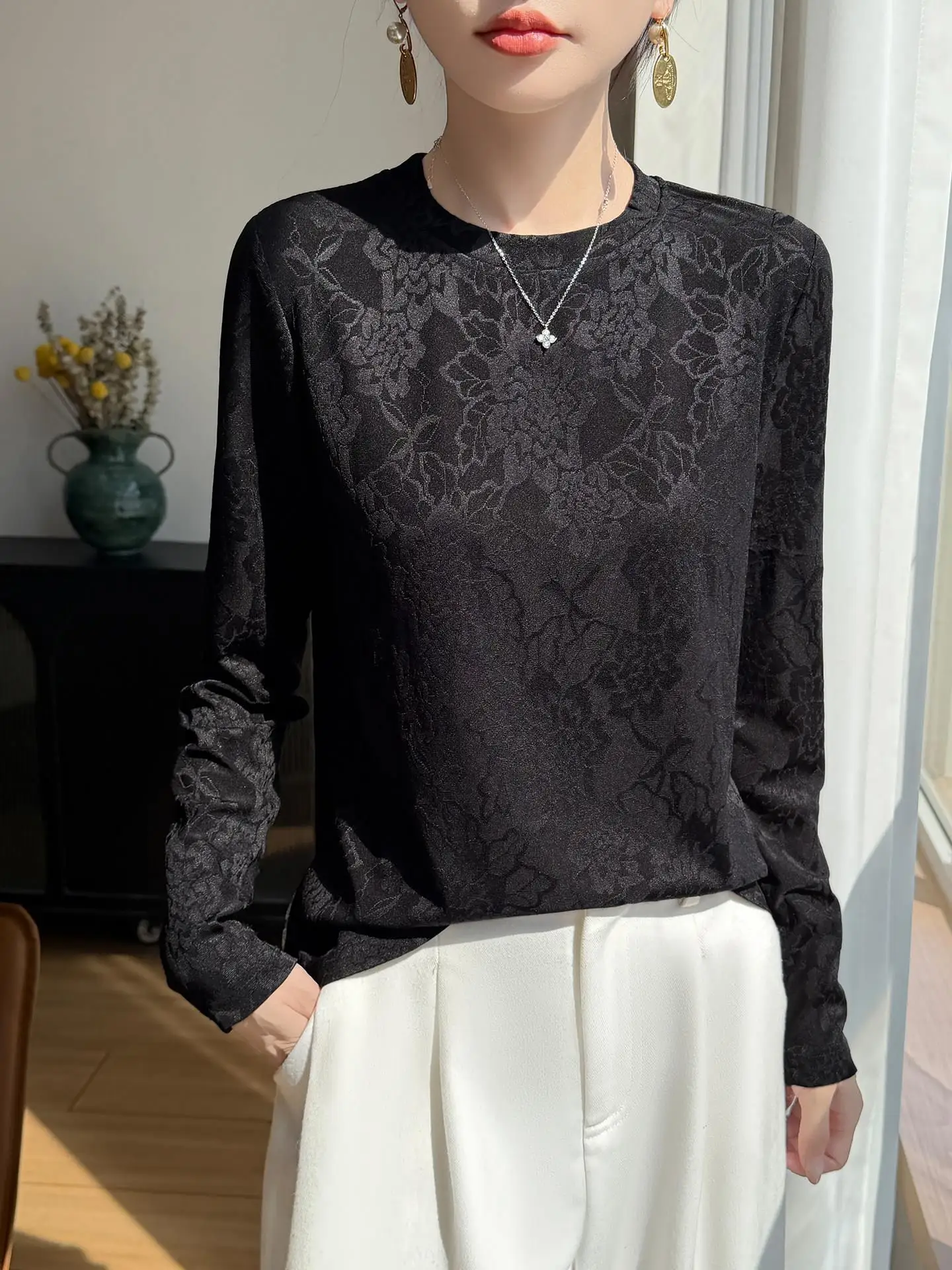 New Chinese Style Embroidered round Neck T-Shirt Women's Loose Fit Inner Wear Top Slimming Effectivie for Vest Matching