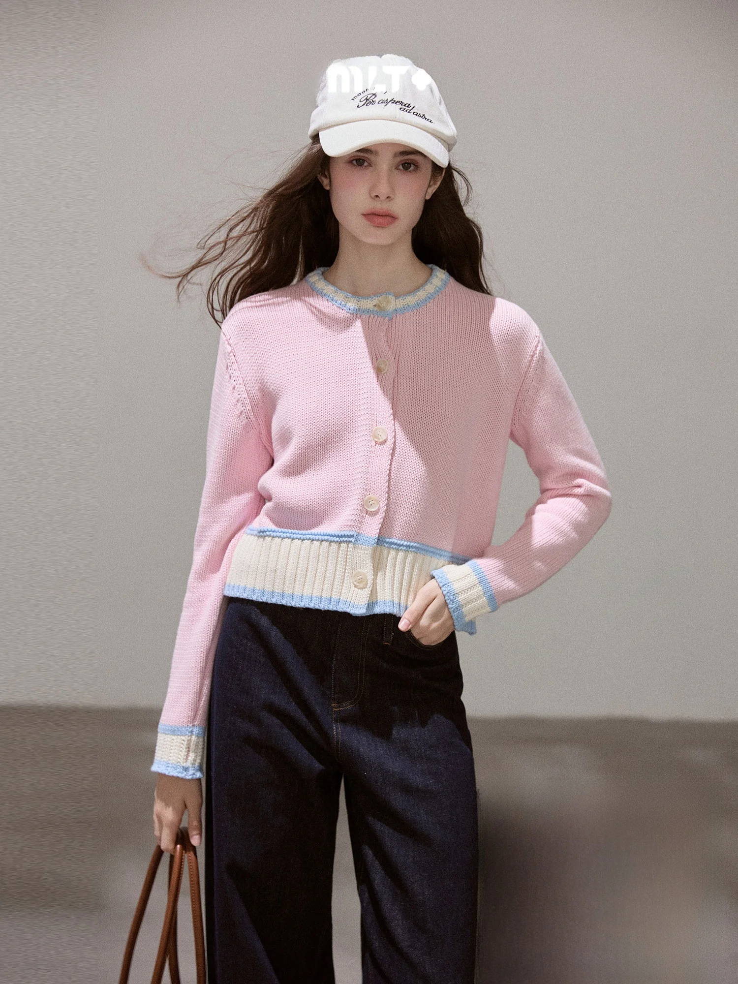 

Кардиган Callmelater Berry Moonlight Pink Dopane, антивозрастной, с цветовыми вставками, женский, модный, осенне-зимний, из хлопка...