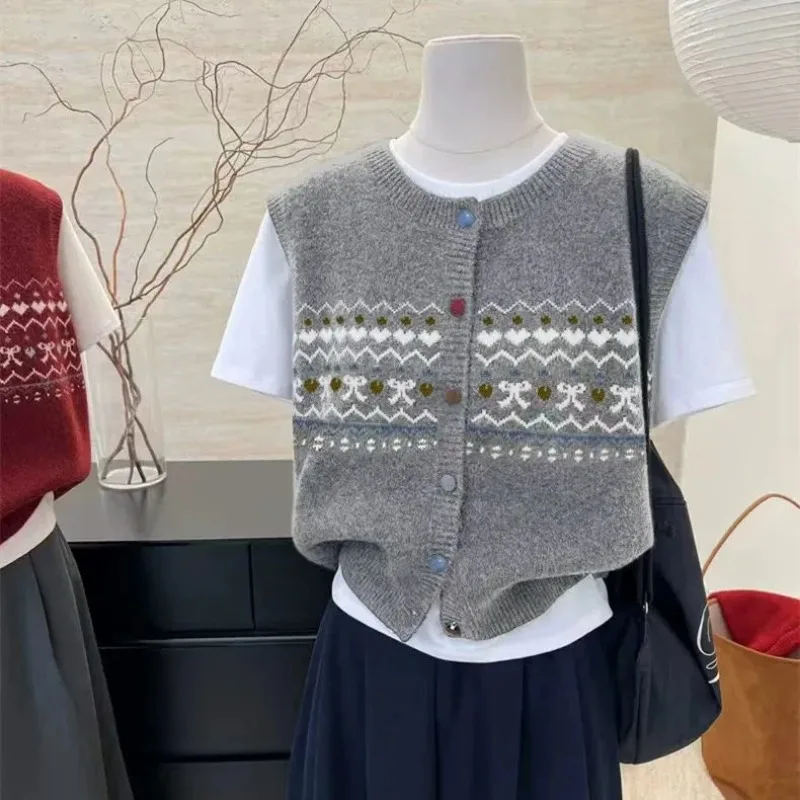 Retro and Fashionable Jacquard Knitted Cardigan Vest for Women in Autumn and Winter Round Neck Loose Casual Vest