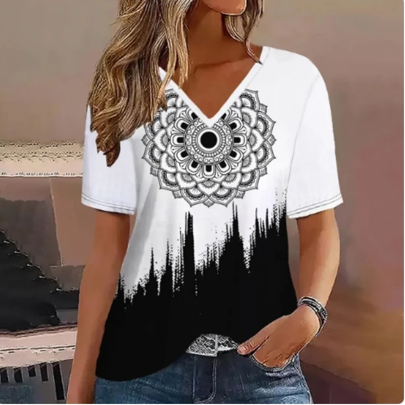 Summer minimalist V-neck short sleeved street style T-shirt for women commuting loose and comfortable casual T-shirt for women