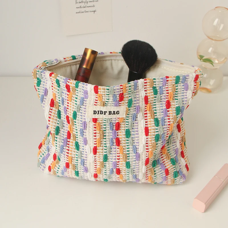 Color woven women\'s makeup bag portable lipstick cushion cosmetics canvas chain design storage bag premium travel toiletry bag