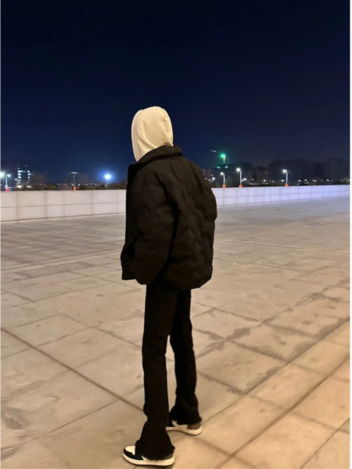 

Мужские джинсы Soft Jeans для подростков, модные, брендовые, CleanFit, удлиненные, с рваными краями, прямые, расклешенные, в современном стиле, для весеннего сезона