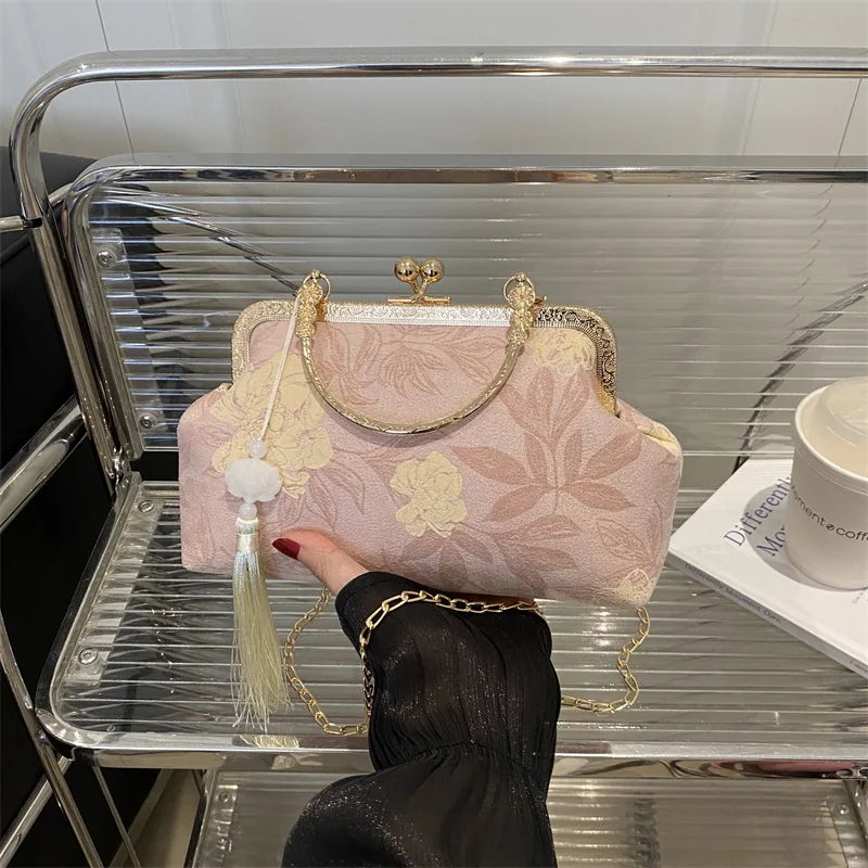 

Chinese Style Handbag High Quality Silk Cloth Embroidery Evening Bag Retro Single Shoulder Crossbody Bag Ladies Shell Bag