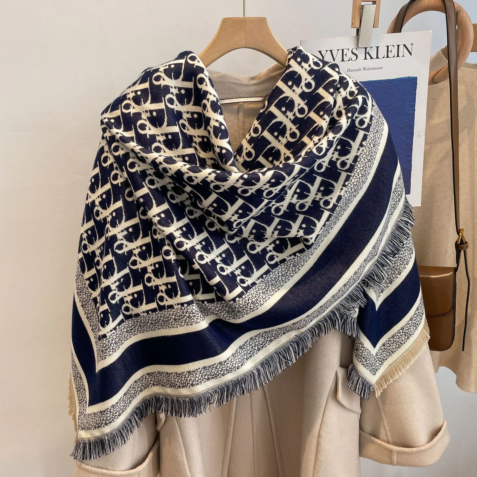 2024 Autumn Winter Fashion Letter Neck Warmer Scarf Women Imitation Cashmere Thick Shawl Travel Blanket