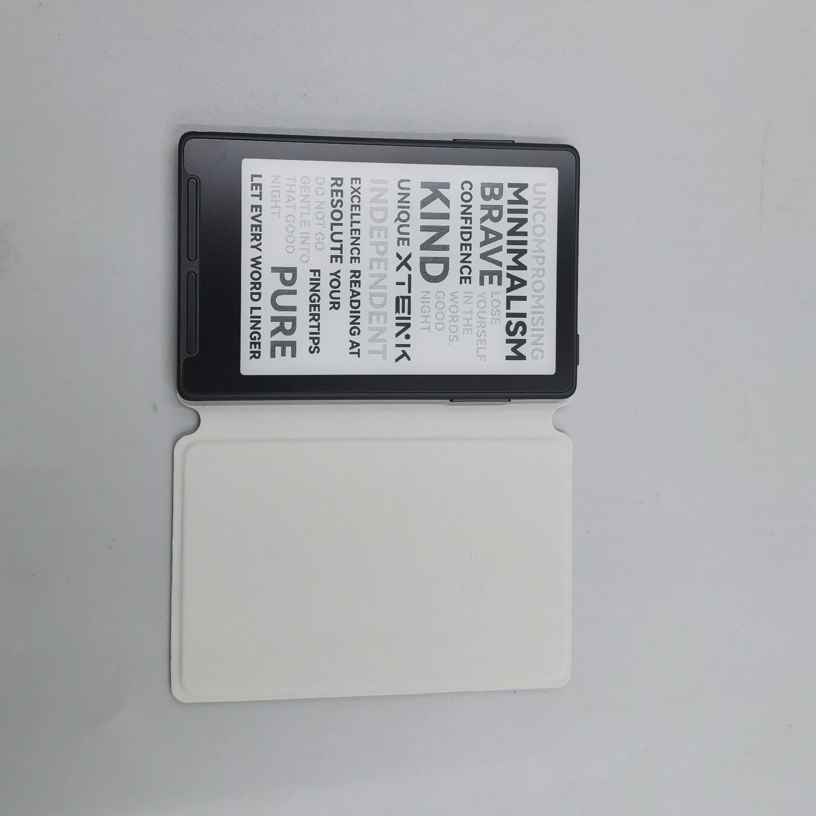 XTEINK X3 International Version Portable E-Book Reader with Solid Color Magnetic Full Protective Shell Set