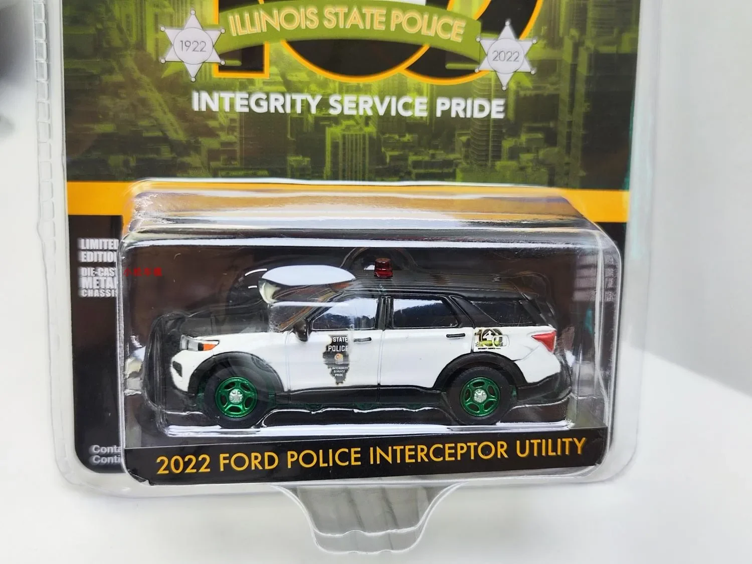 1: 64 2022 Ford Police Explorer Illinois Police Car Green Edition Alloy Car Model Collection Gift Ornaments