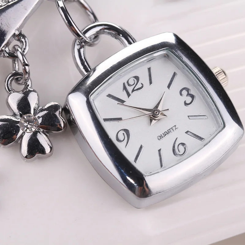 Love Bracelet Watch Women's Korean Fashion Trend Fashion Watch Exquisite Popular Women's Watch Quartz Watch