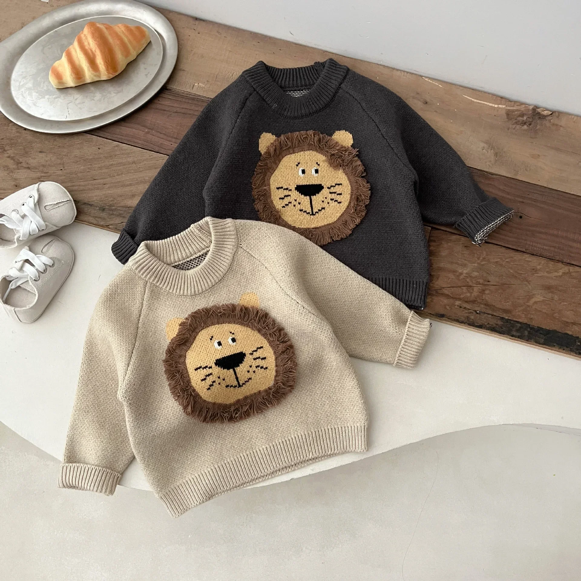 

Autumn Winter Kid Cartoon Lion Knitted Sweaters Girl Baby Thicken Casual Warm Pullover Shirt Boy Children Knittting Retro Tops