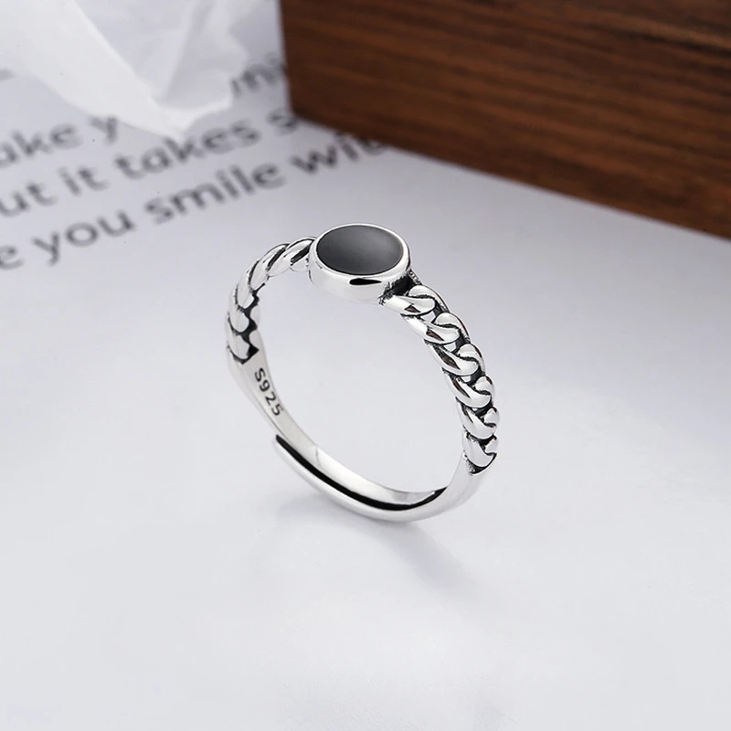 

Thai silver round black ring S925 sterling silver twist retro personalized light luxury jewelry