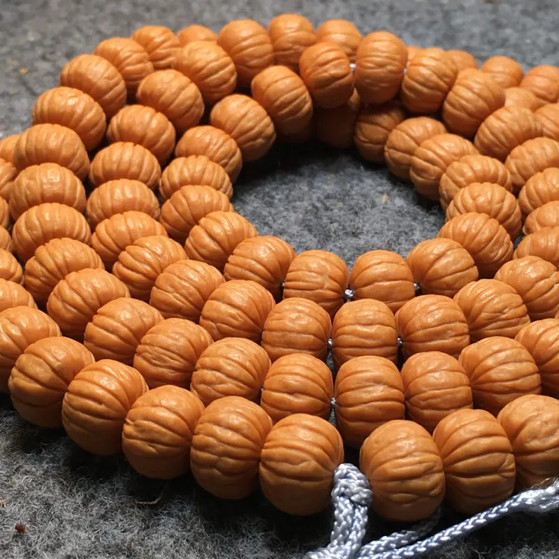 Short-stemmed dense-textured old tree 13mm golden-threaded monkey-head walnuts 108 beads for a Buddhist prayer bracelet pump
