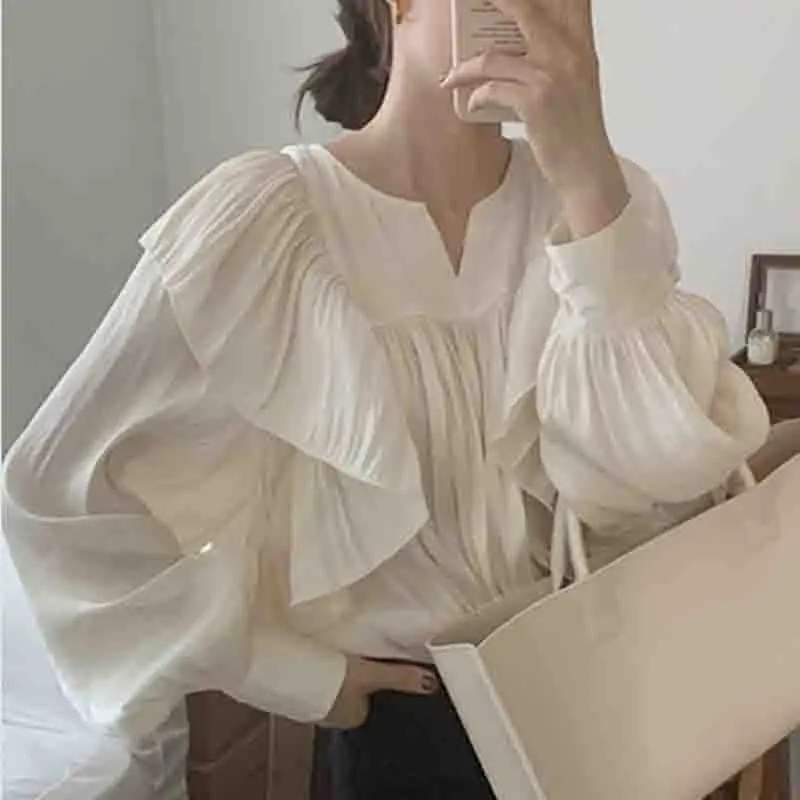 New Fashion V Neck Lantern Sleeve Women\'s Shirts Casual Loose Ruffles Women Blouse Elegant Woman Tops Office Lady Clothes 201